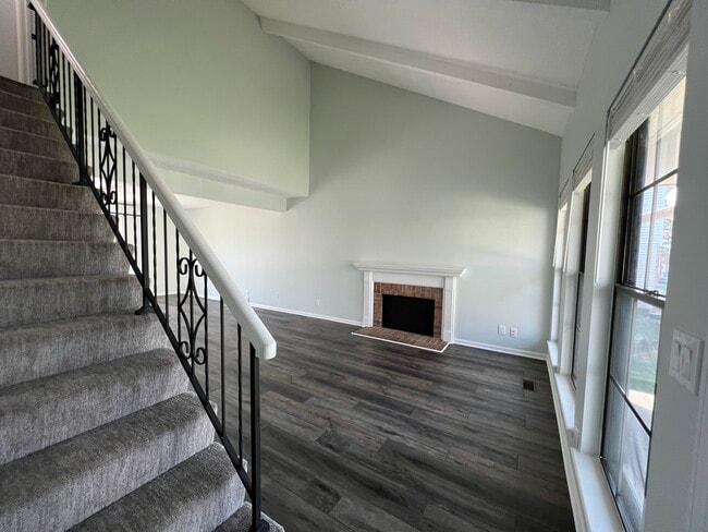 Living room vaulted ceilings - 14103 W 88th Terrace