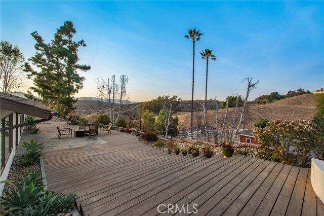 Building Photo - 27151 Mission Hills Dr