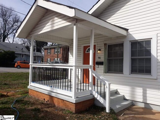 Primary Photo - 98 Grace St