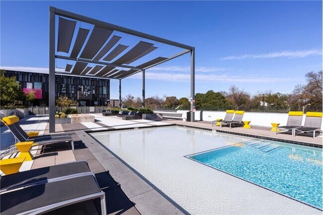 Primary Photo - 1102 S Lamar Blvd