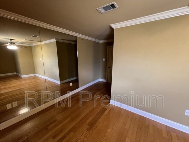 Building Photo - 17703 Shady Creek Ave