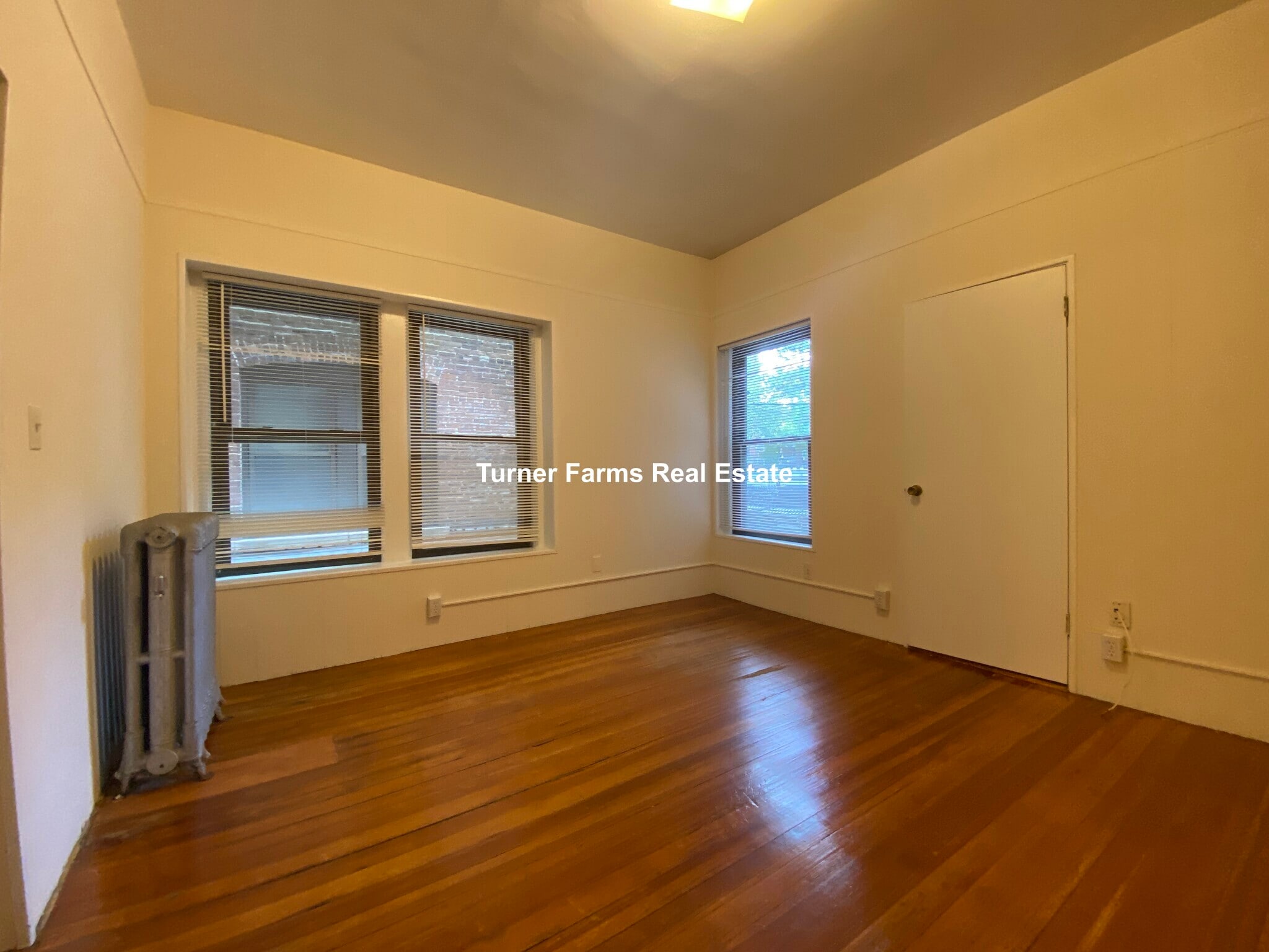 Building Photo - 1382A Beacon St
