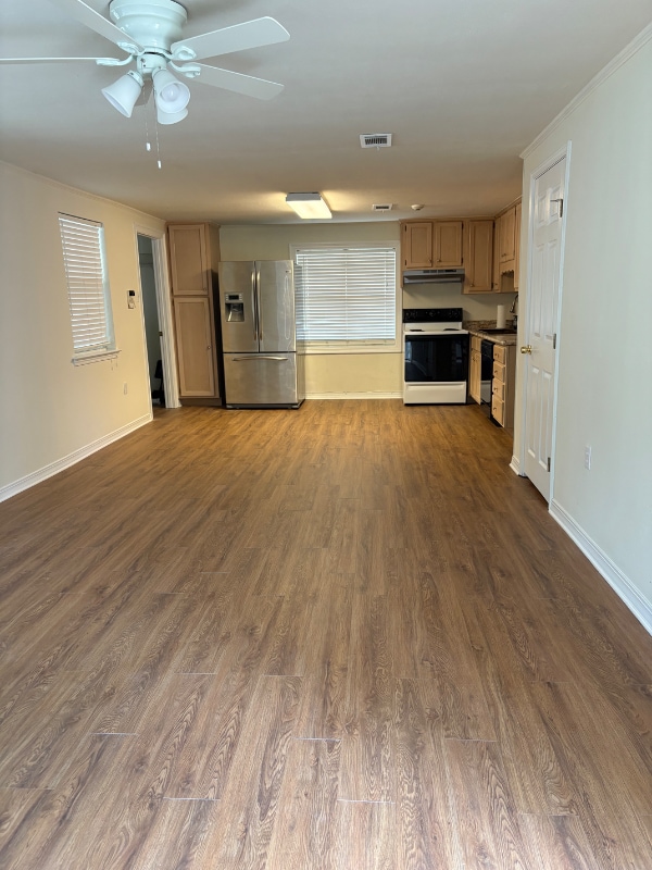 Building Photo - 90 Independence Dr