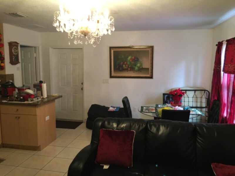 Building Photo - 10345 NW 35th Ave