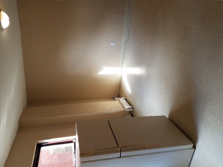 Building Photo - 3 Putnam Heights