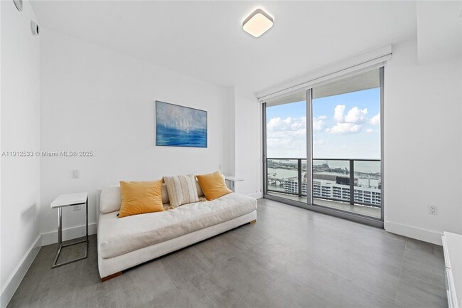 Building Photo - 488 NE 18th St