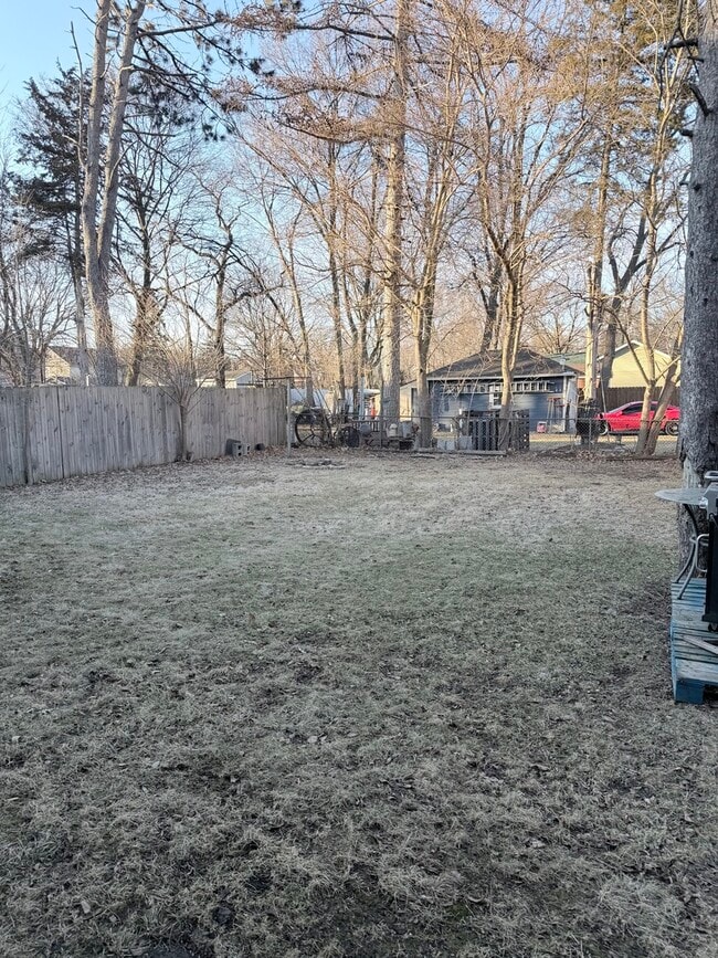 Building Photo - 349 W Illinois Ave