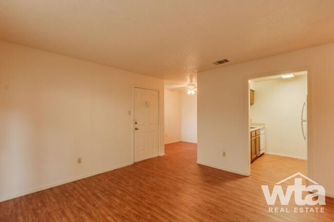 Building Photo - 1 bedroom in SAN MARCOS TX 78666