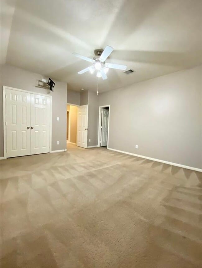 Building Photo - 1511 Village Townhome Dr