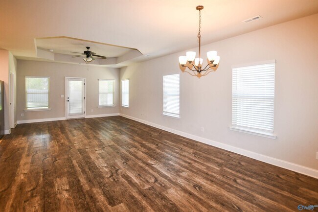 Building Photo - 173 Grey Fawn Trail