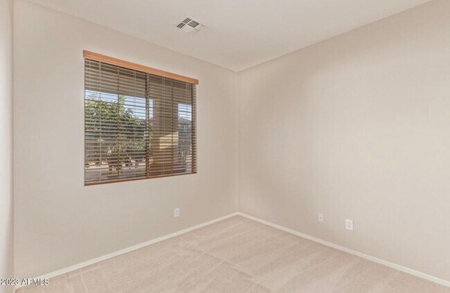 Building Photo - 2530 W Lewis and Clark Trail