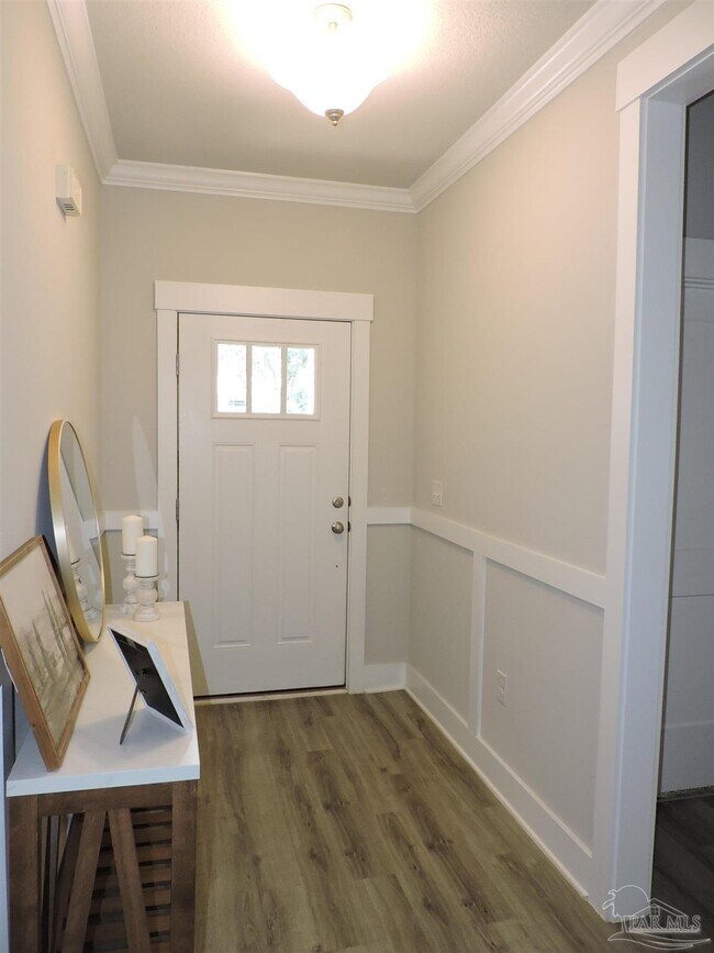 Building Photo - 8823 Airway Dr