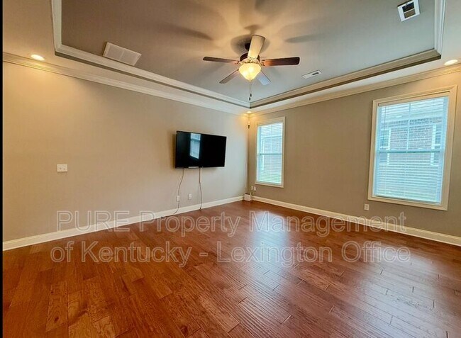 Building Photo - 242 Ikebana Dr