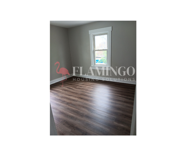 Building Photo - 114 N Woodward Ave