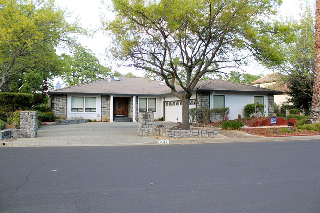 Primary Photo - N. Vacaville Custom Home Located on a Larg...