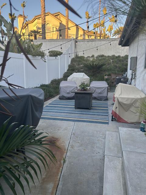 Building Photo - 1451 Woodglen Terrace