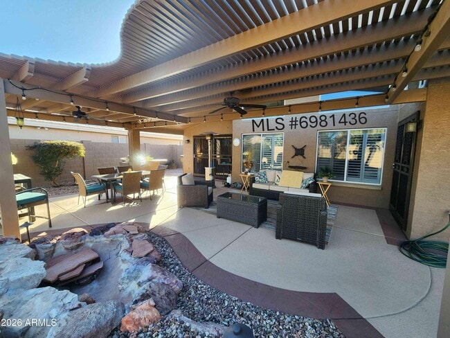 Building Photo - 15548 W Catalina Dr