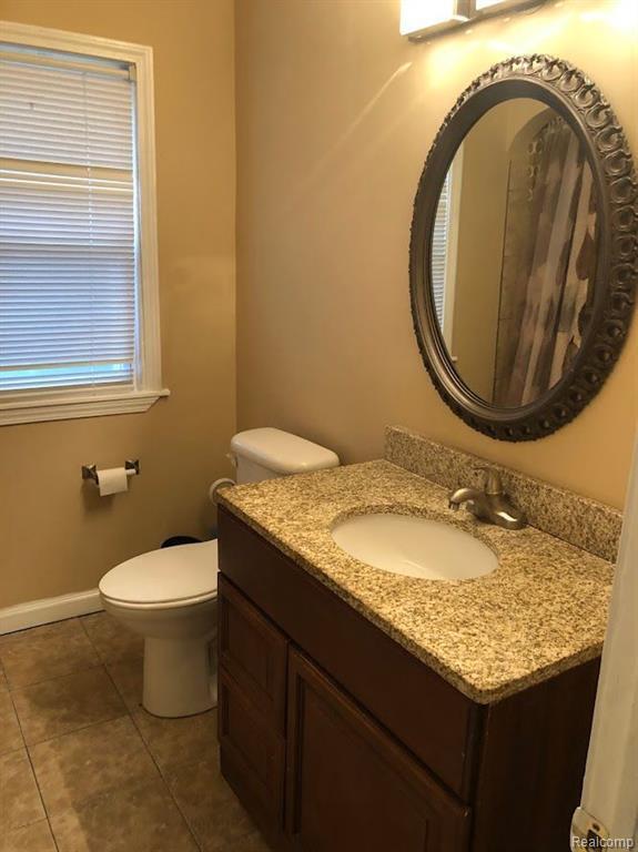 Building Photo - 7535 Republic Ave