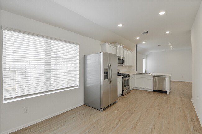 Building Photo - 19417 Rosali Meadow Dr