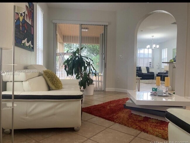 Building Photo - 2240 NE 37th Terrace