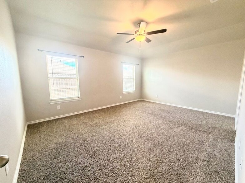 Building Photo - 7742 Lariat Toss Dr