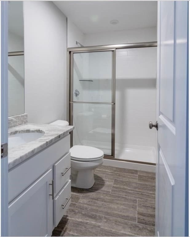 Building Photo - 33 Covington St