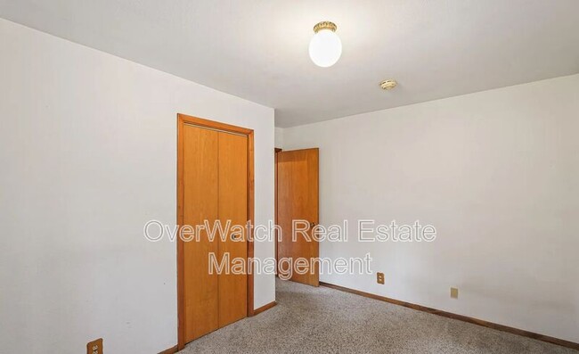 Building Photo - 5427 Wild Mountain Dr