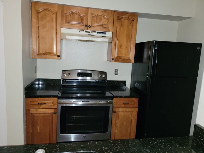 Building Photo - 3028 Parkway Blvd