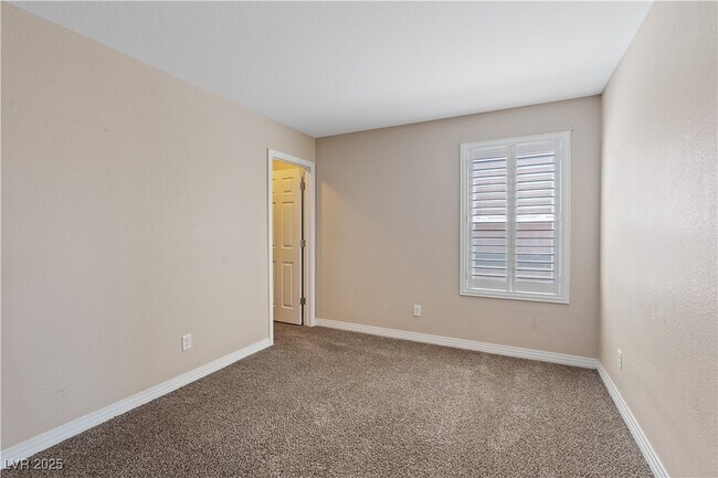 Building Photo - 1121 Copper Grass St