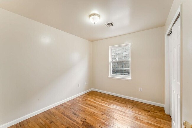 Building Photo - 285 Claremont Ave