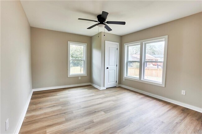 Building Photo - 1332 Thurgood St SW