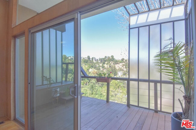 Building Photo - 8895 Appian Way