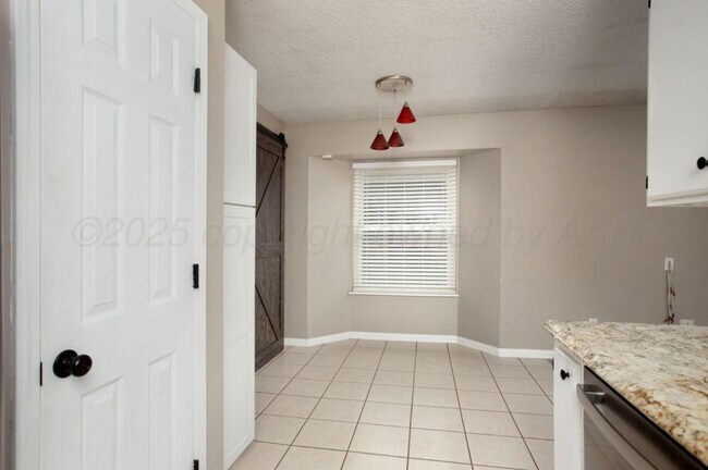 Building Photo - 5106 Azalea Ave