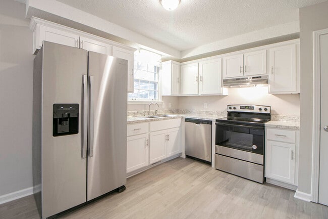 Building Photo - 408 Beasley Dr