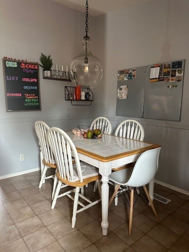 Building Photo - Fully Furnished 3-Bedroom Home with Spacio...