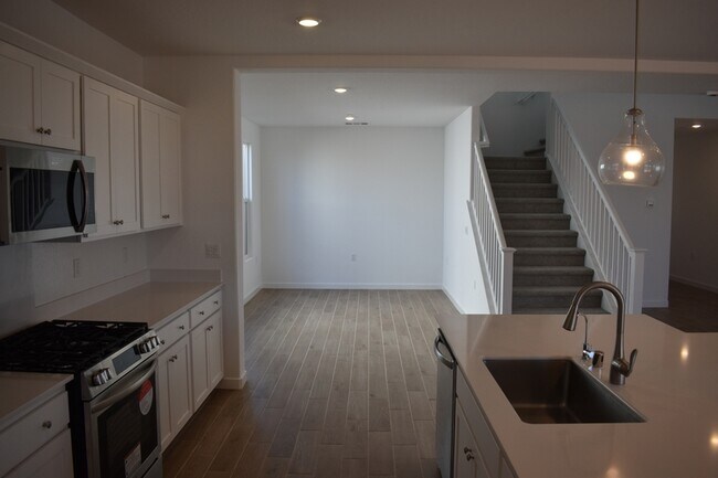 Building Photo - 1184 Atlantica Dr S