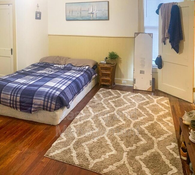 Building Photo - 25 George St