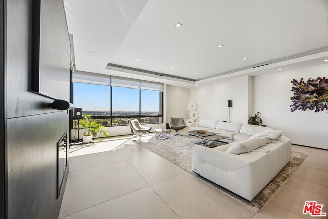 Building Photo - 10350 Wilshire Blvd