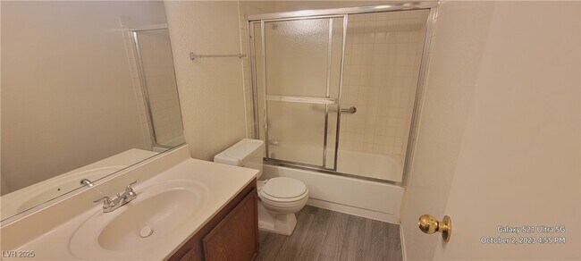 Building Photo - 1208 Observation Dr