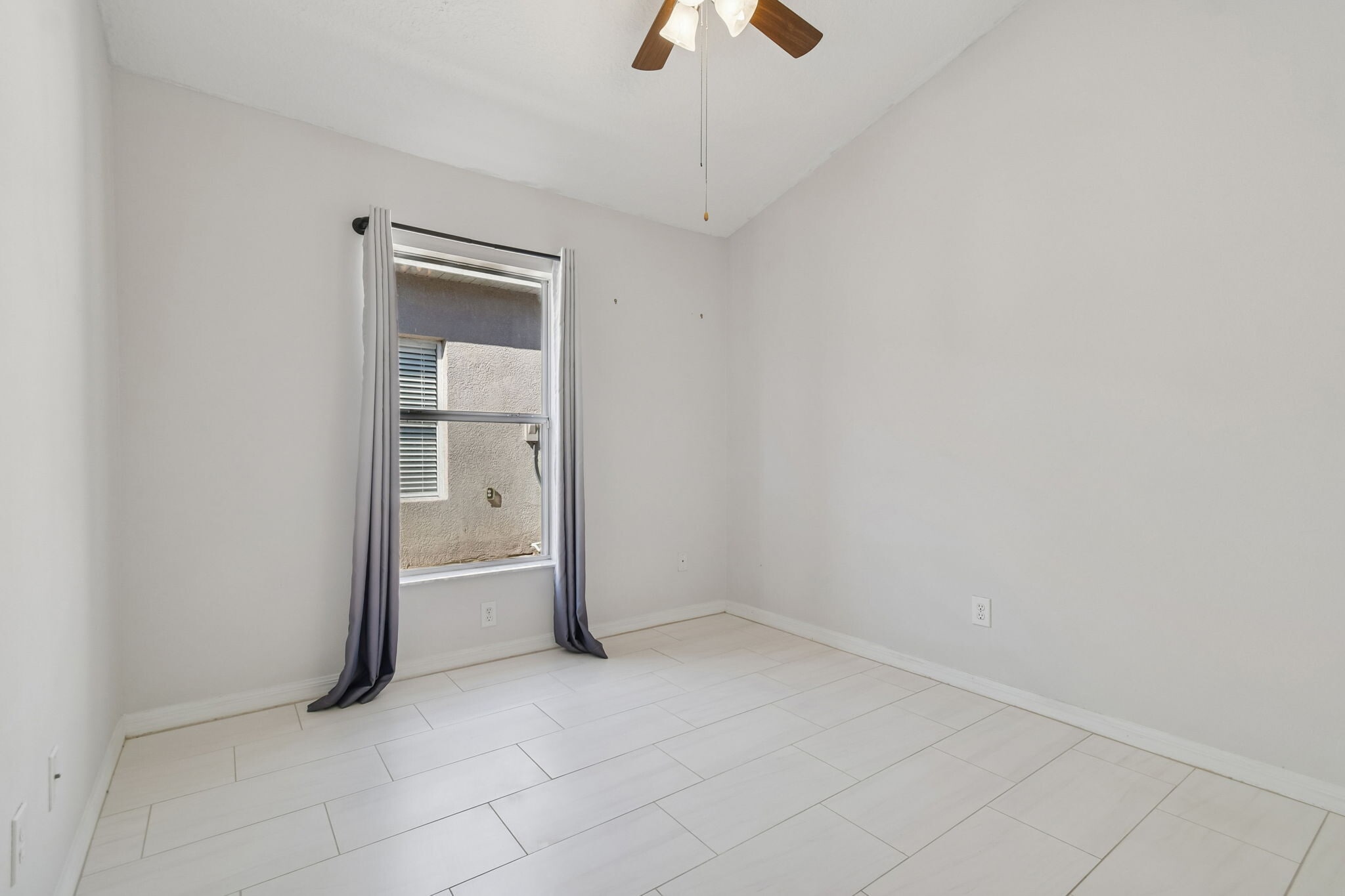 Building Photo - 7527 Oxford Garden Cir