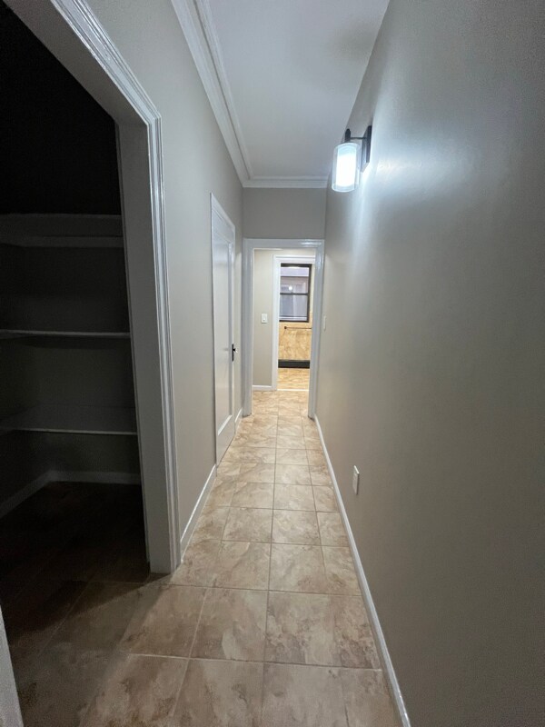 Building Photo - 150 S Harrison St