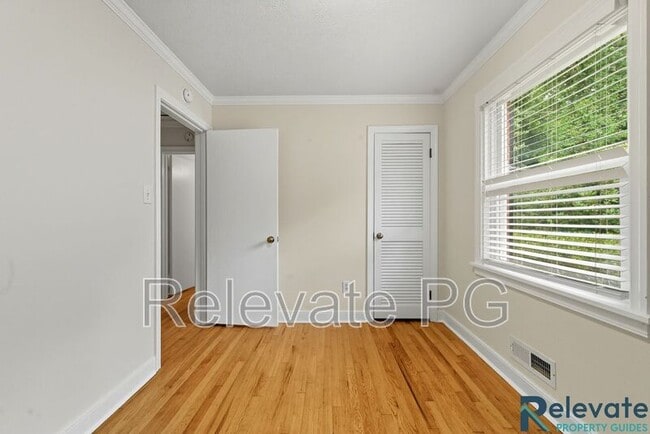 Building Photo - 401 Keats Rd