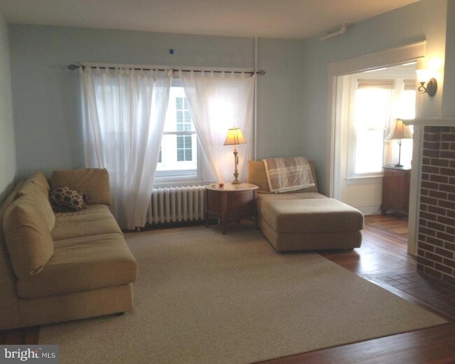 Building Photo - 7103 Ventnor Ave