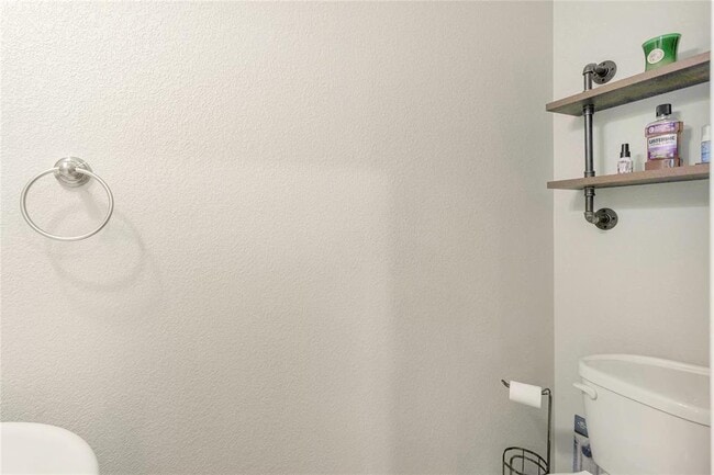 Building Photo - 217 Birch Oak Ln