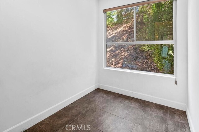 Building Photo - 6696 Lakeridge Rd