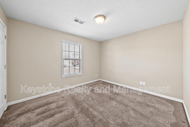 Building Photo - 816 Oak Arbor Ct