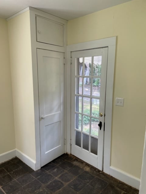 Building Photo - 456 Morton Ave