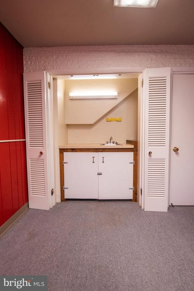 Building Photo - 980 Davisville Rd