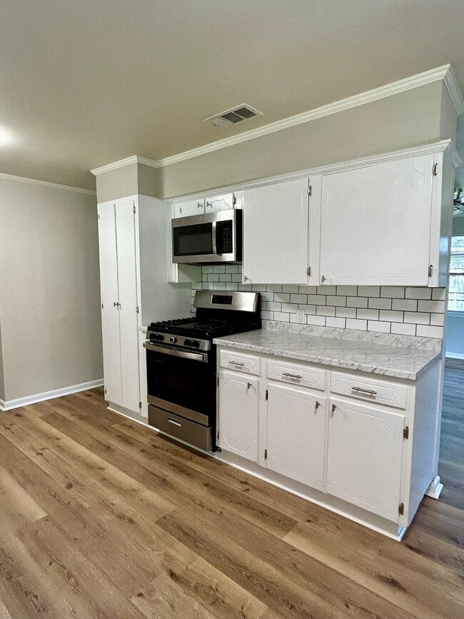 Building Photo - 202 Carter Dr
