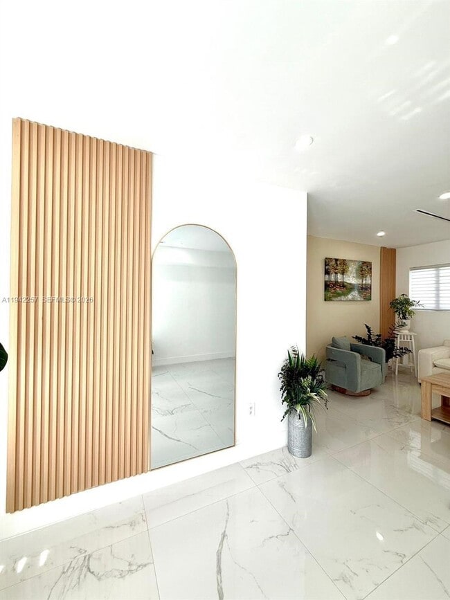 Building Photo - 15100 Polk St